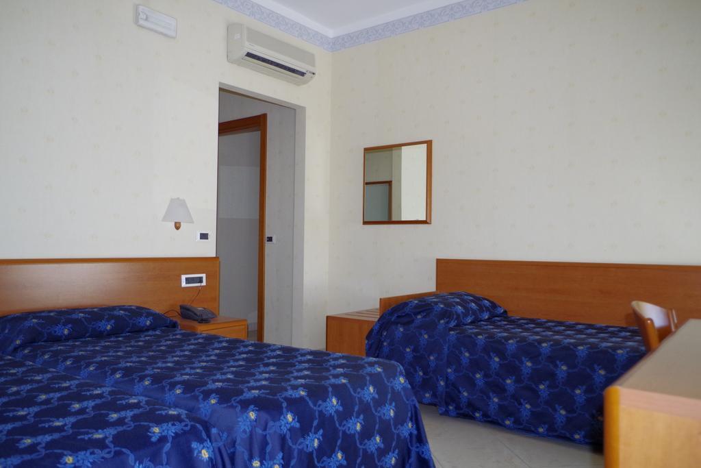 Hotel Kroma Ragusa Szoba fotó