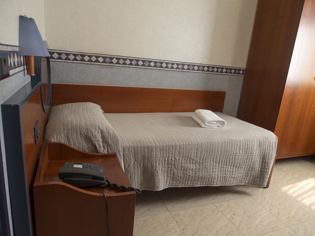 Hotel Kroma Ragusa Kültér fotó
