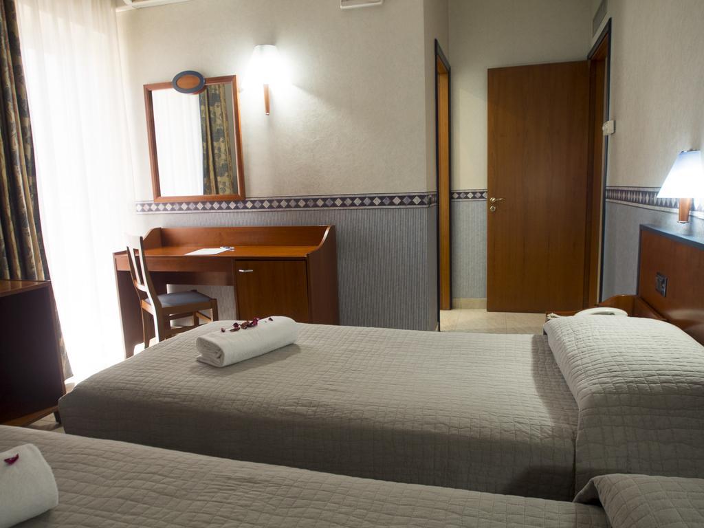 Hotel Kroma Ragusa Kültér fotó