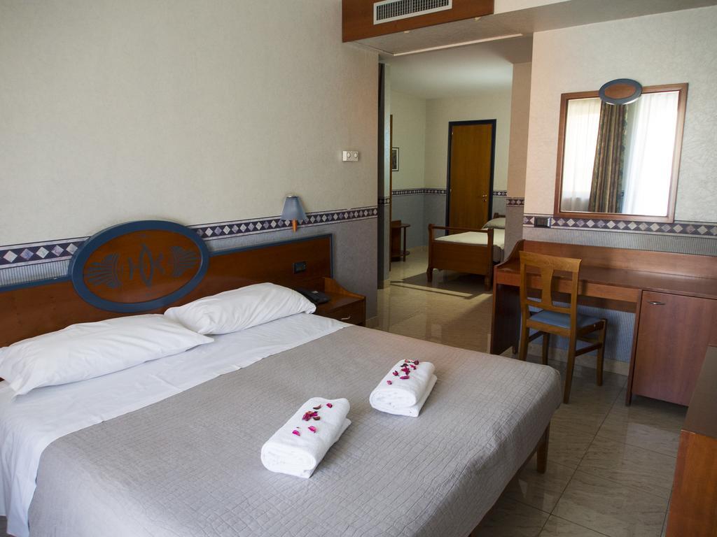 Hotel Kroma Ragusa Kültér fotó