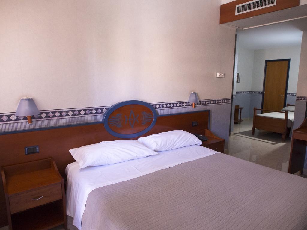 Hotel Kroma Ragusa Kültér fotó